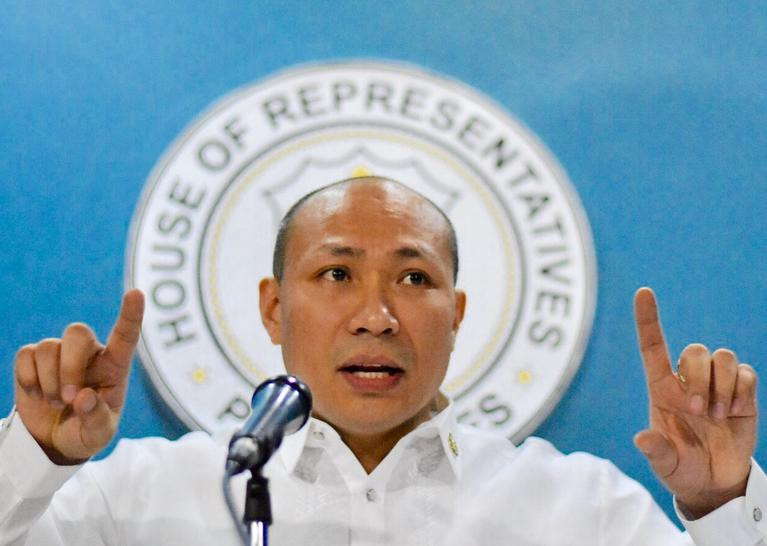 Nghị sĩ Gary Alejano thuộc đảng Magdalo, Philippines. Ảnh: Rappler.