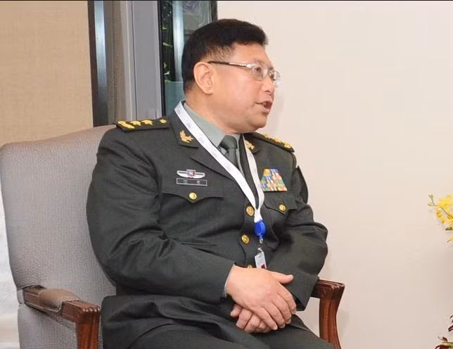 Đoàn đại biểu quân đội Trung Quốc bị cô lập ở Đối thoại Shangri-La 2018 trong vấn đề Biển Đông. Trong hình là Trung tướng Hà Lôi, Phó Giám đốc Viện Khoa học quân sự, quân đội Trung Quốc dẫn đầu Đoàn đại biểu Trung Quốc tham dự Đối thoại Shangri-La 2018. Ảnh: Nanyangpost.