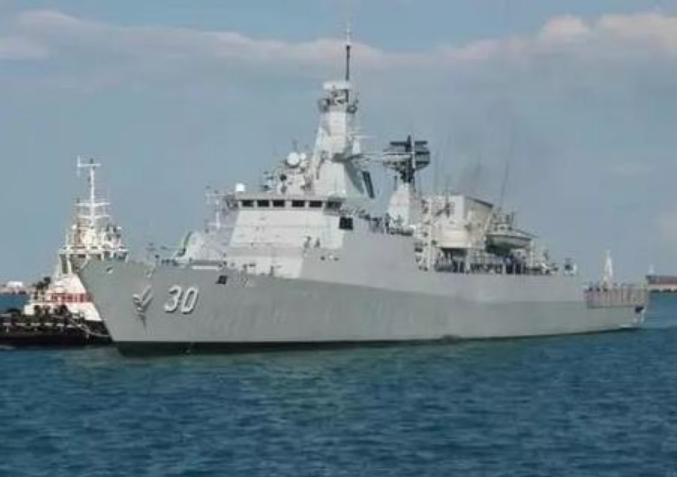 Tàu tuần tra biển gần của Hải quân hoàng gia Malaysia. Ảnh: Cankao.