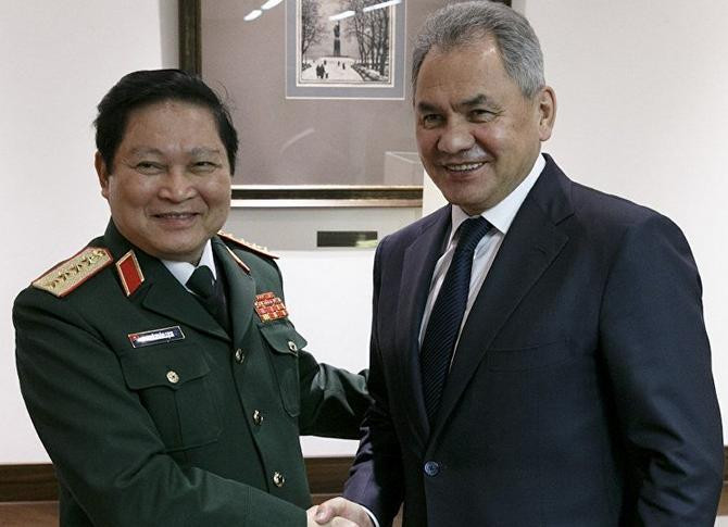 Ngày 4/4/2018, tại Moscow Nga, Bộ trưởng Quốc phòng Ngô Xuân Lịch tiến hành hội đàm với Bộ trưởng Quốc phòng Nga Sergey Shoigu. Ảnh: Sputnik.