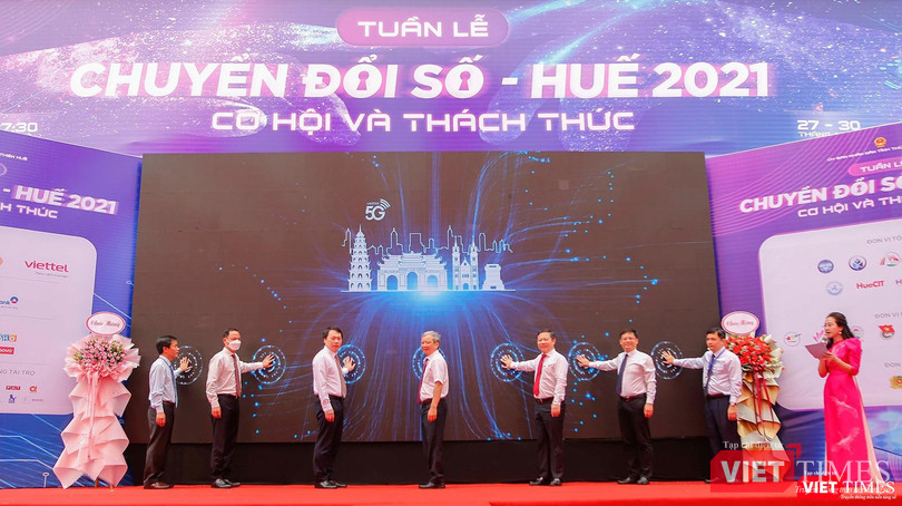 vt_viettel ra mat dich vu 5g tại thua thien hue 1.jpg