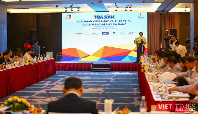 Quang cảnh Tọa đàm "Giải pháp khôi phục và phát triển du lịch TP Đà Nẵng năm 2021" do Sở Du lịch Đà Nẵng phối hợp với Quỹ Xúc tiến Phát triển Du lịch TP tổ chức vừa diễn ra sáng ngày 1/4