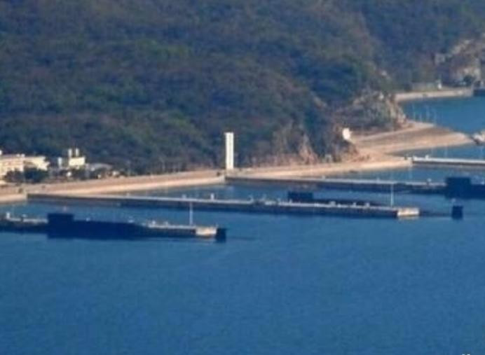 Tàu ngầm hạt nhân chiến lược Type 094A Hải quân Trung Quốc. Ảnh: Sina