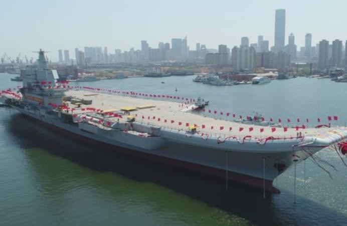 Ngày 26/4/2017, tàu sân bay tự chế đầu tiên Type 001A Trung Quốc hạ thủy. Ảnh: Tân Hoa xã