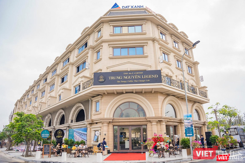 Regal Maison Phu Yen tọa lạc giữa trung tâm TP Tuy Hoà, trên đại lộ Hùng Vương nhìn ra bờ biển. Regal Maison Phu Yen tọa lạc giữa trung tâm TP Tuy Hoà, trên đại lộ Hùng Vương nhìn ra bờ biển.