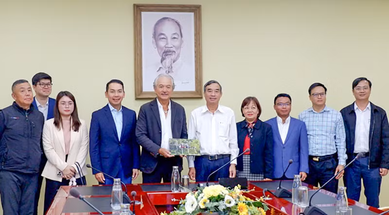 dau tu cang lien chieu.png