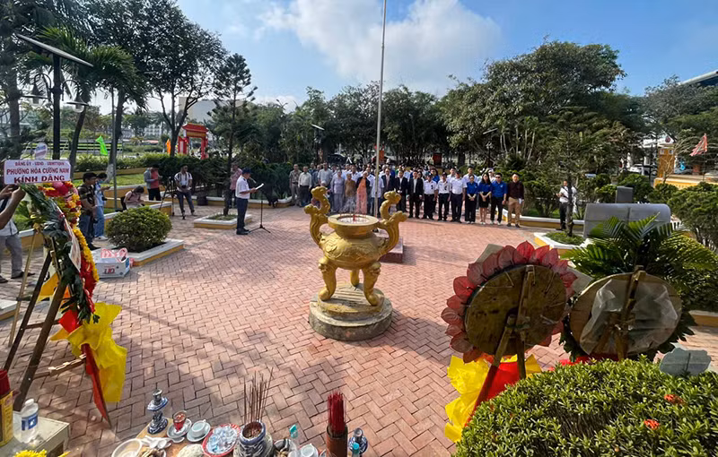Hội Cán bộ chiến sỹ Trường Sa 83 tổ chức Lễ tưởng niệm.