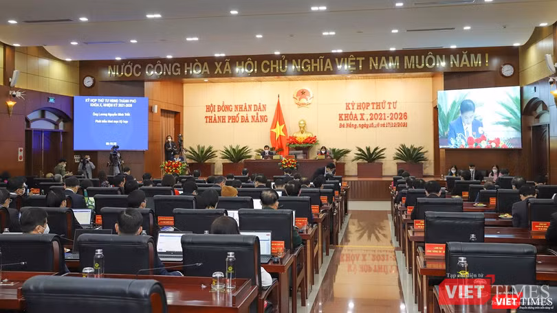 Quang cảnh phiên khai mạc kỳ họp thứ 4 HĐND TP Đà Nẵng khóa X nhiệm kỳ 2021-2026 diễn ra sáng ngày 15/12