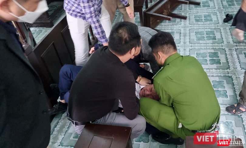 Lực lượng bảo vệ tư pháp tại toà sơ cứu ông Võ Văn Cường - Giám đốc Công ty TNHH MTV Land Hà Hải Lực lượng bảo vệ tư pháp tại toà sơ cứu ông Võ Văn Cường - Giám đốc Công ty TNHH MTV Land Hà Hải