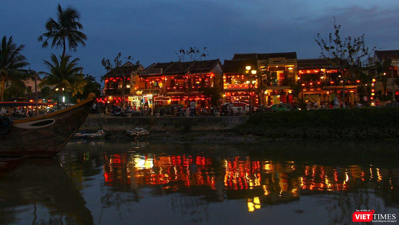 Phố cổ Hội An lộng lẫy trong đêm