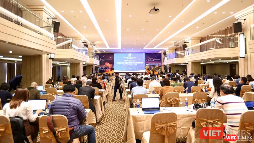 Quang cảnh sự kiện triển khai kế hoạch ngành du lịch Đà Nẵng năm 2022 diễn ra chiều ngày 5/1.