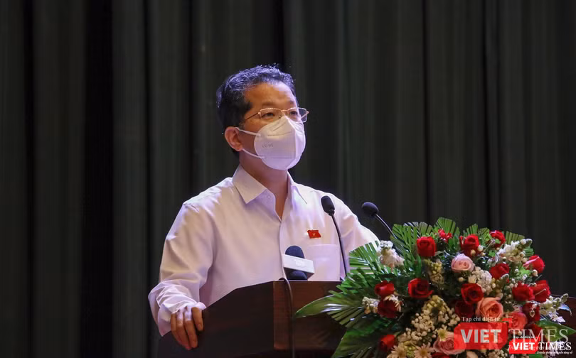 Ông Nguyễn Văn Quảng - Bí thư Thành ủy - Trưởng Đoàn đại biểu Quốc hội TP Đà Nẵng trả lời ý kiến cử tri Ông Nguyễn Văn Quảng - Bí thư Thành ủy - Trưởng Đoàn đại biểu Quốc hội TP Đà Nẵng trả lời ý kiến cử tri