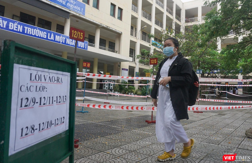 Học sinh ở Đà Nẵng trở lại trường sau những diễn biến của dịch COVID-19
