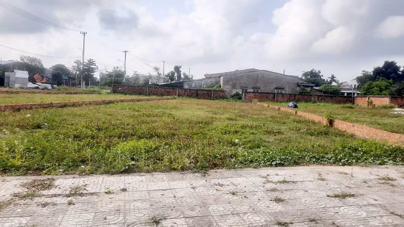 Khu đô thị do Bách Đạt An tại khu đô thị Điện Nam - Điện Ngọc bỏ hoang