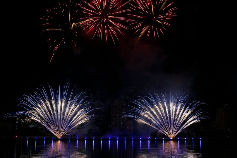 Pha trình diễn pháo hoa của đội Úc tại đêm trình diễn thứ 3 của lễ hội pháo hoa quốc tế Đà Nẵng 2023 (DIFF2023)