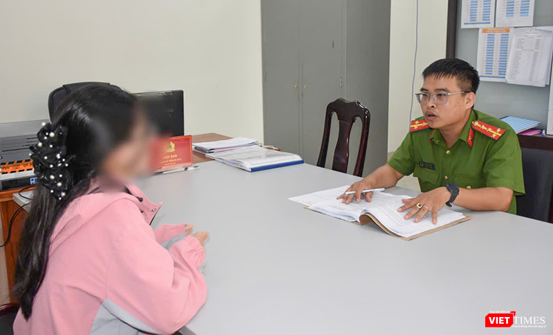 Nạn nhân trình báo sự việc với cơ quan công an. Ảnh CATP