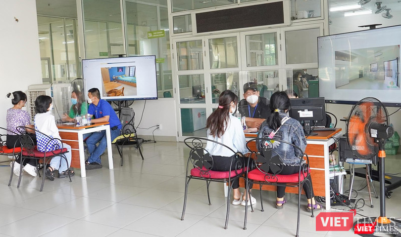 Sinh viên ĐH Đông Á trở lại trường được tư vấn, hỗ trợ chỗ ở