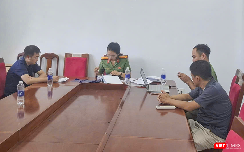 Hai đối tượng L.N.B.T và P.Đ.L tại cơ quan công an.