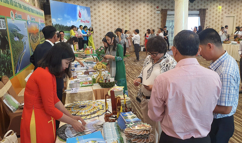Các doanh nghiệp miền Trung tìm hiểu sản phẩm du lịch khu vực Đồng bằng sông Cửu Long tại hội nghị xúc tiến du lịch
