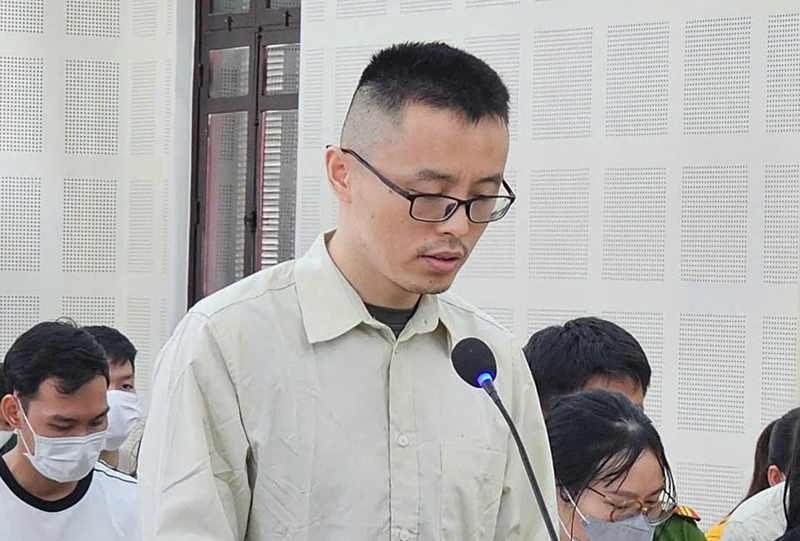 Wang YunTao (SN 1988, quốc tịch Trung Quốc) giữ vai trò cầm đầu đường dây cho vay lãi nặng.