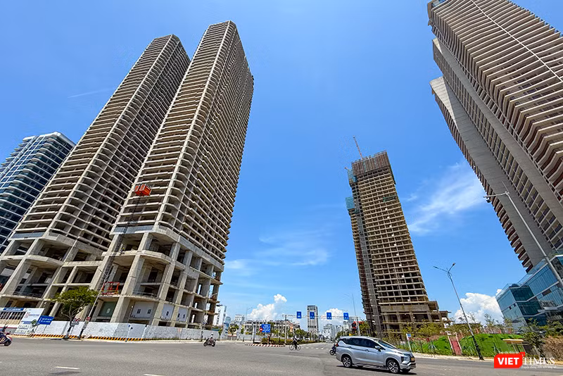 Chi phí xây dựng leo thang, bất động sản đối mặt nhiều áp lực. Ảnh minh hoạ.