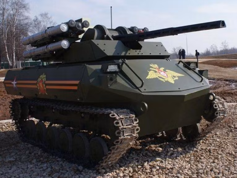 Xe chiến đấu không người lái Uran-9 Nga. Ảnh: Eastday.