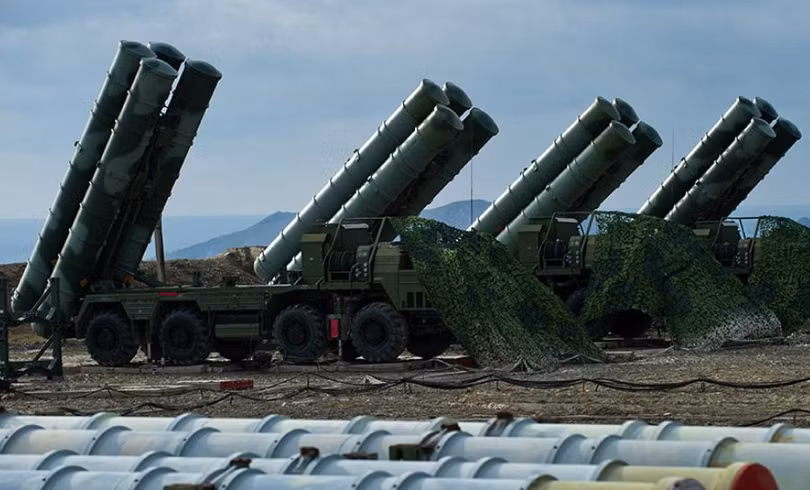 Hệ thống tên lửa phòng không tiên tiến S-400 Nga. Ảnh; RT.