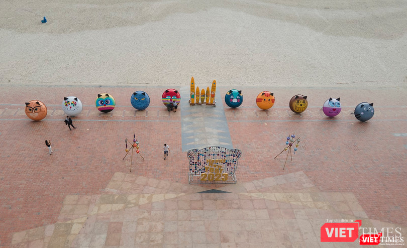 Không gian sắp đặt tại công viên biển Phạm Văn Đồng (Đà Nẵng Không gian sắp đặt tại công viên biển Phạm Văn Đồng (Đà Nẵng