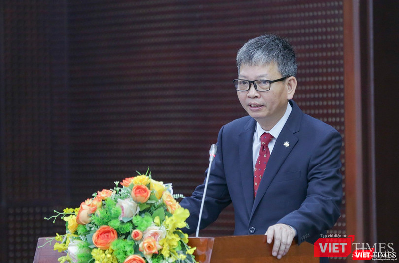 Ông Trịnh Ngọc Thành - Phó Tổng Giám đốc Vietnam Airlines phát biểu tại lễ ký kết hợp tác Ông Trịnh Ngọc Thành - Phó Tổng Giám đốc Vietnam Airlines phát biểu tại lễ ký kết hợp tác