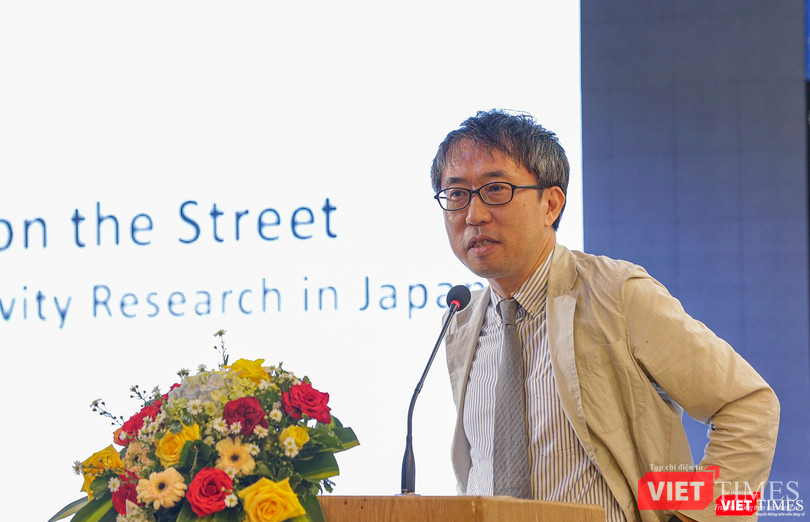 Giáo sư Akio Yasumori - ĐH Chiba (Nhật Bản) - chia sẻ nghiên cứu về việc cải tạo hệ thống giao thông phù hợp với đặc tính của con người