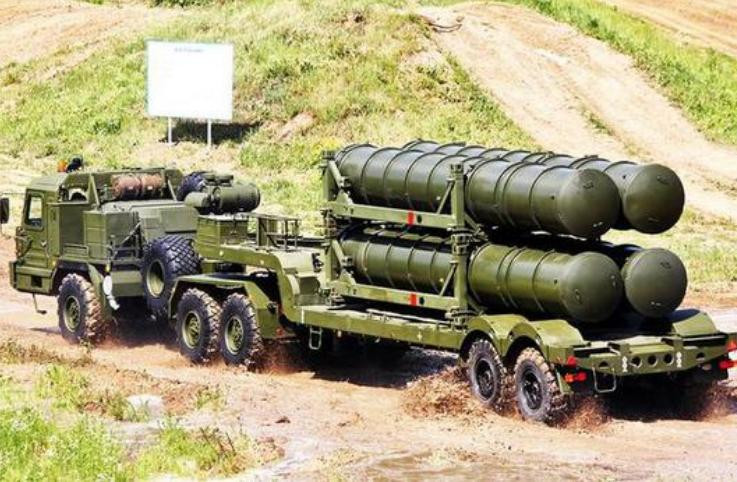 Hệ thống tên lửa phòng không S-400 Nga. Ảnh: Sina