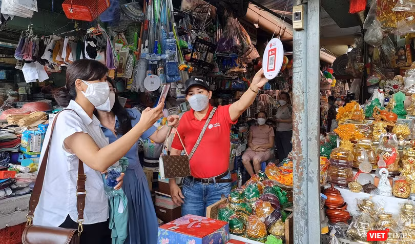 Đà Nẵng thí điểm quét mã QR tại các chợ