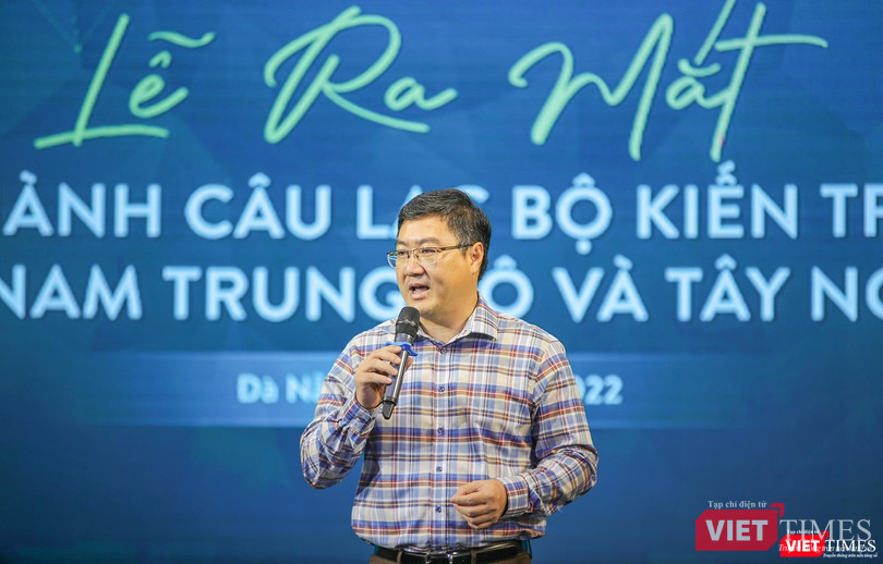 KTS Nguyễn Thu Phong - Phó Chủ tịch Hội Kiến trúc sư Việt Nam, người khởi sự cho việc hình thành các Câu lạc bộ Kiến trúc sư trẻ Việt Nam - phát biểu tại sự kiện