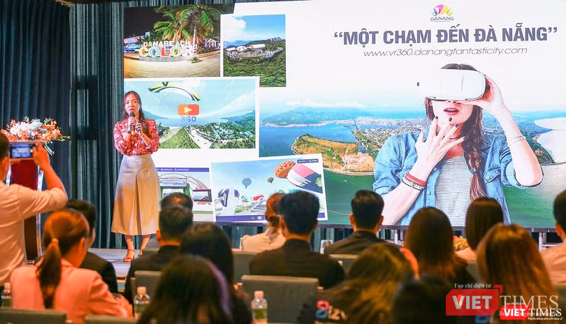 Ngành du lịch Đà Nẵng đưa du lịch địa phương lên không gian số bằng ứng dụng “Một chạm đến Đà Nẵng” trên công nghệ VR360 và vũ trụ ảo Ngành du lịch Đà Nẵng đưa du lịch địa phương lên không gian số bằng ứng dụng “Một chạm đến Đà Nẵng” trên công nghệ VR360 và vũ trụ ảo