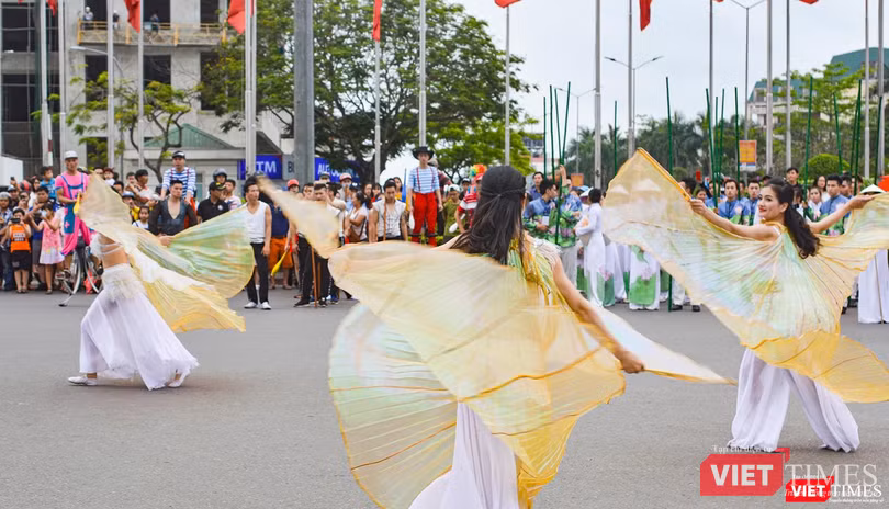 Lễ hội đường phố ở Huế