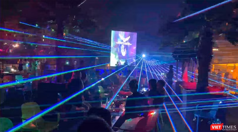 Không gian giải trí đêm bên bờ biển Mỹ An (Đà Nẵng) sẵn sàng phục vụ du khách