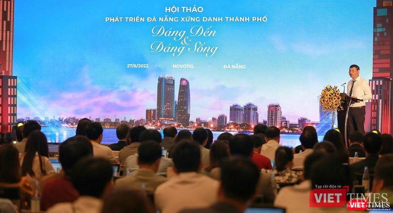 Ông Hồ Kỳ Minh-Phó Chủ tịch Thường trực UBND TP Đà Nẵng - phát biểu tại hội thảo.