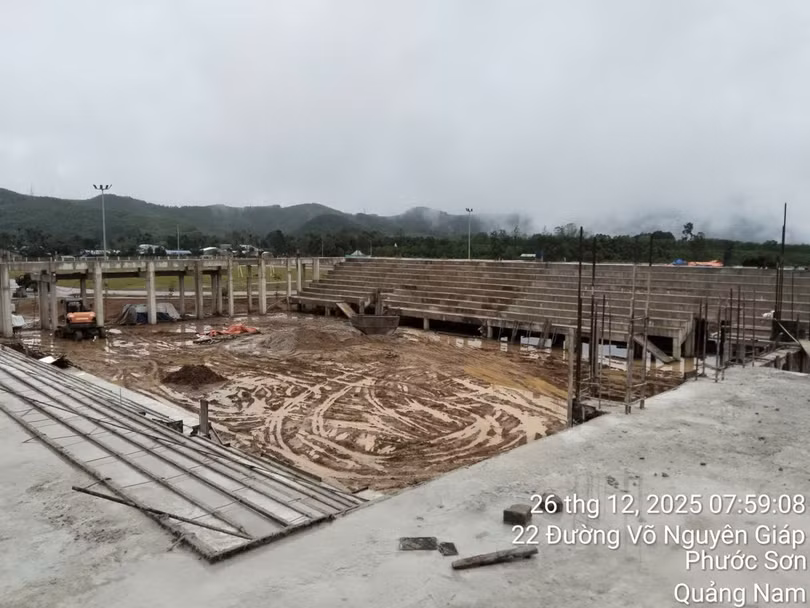 pvc-binh-son-dang-xay-dung-khu-the-thao-phuoc-son-tinh-quang-nam.jpg