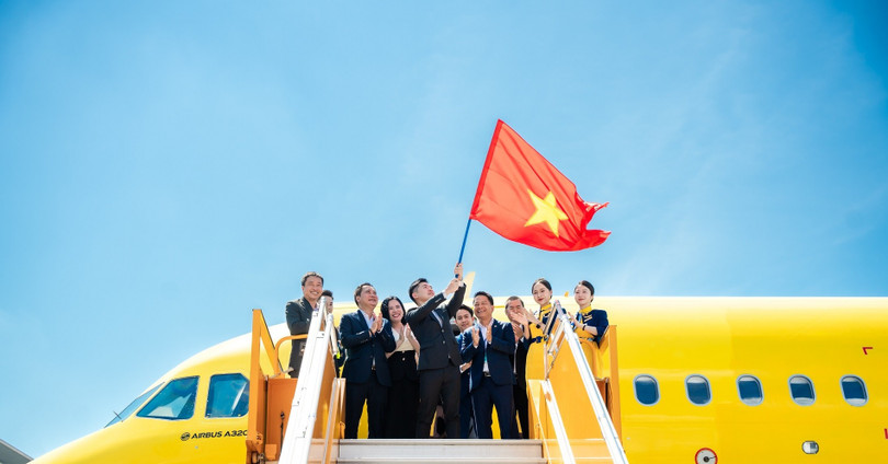 Khát vọng bầu trời và tầm nhìn của Bầu Hiển