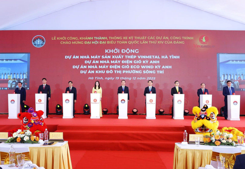 anh-12-tai-ha-tinh-vingroup-dong-loat-khoi-dong-4-du-an-gom-nha-may-san-xuat-thep-vinmetal-nha-may-dien-gio-eco-wind-ky-anh-nha-may-dien-gio-ky-anh-khu-do-thi-phuong-song-tri.jpg