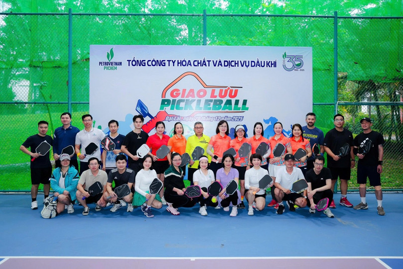 Người lao động PVChem tổ chức giao lưu Pickleball.