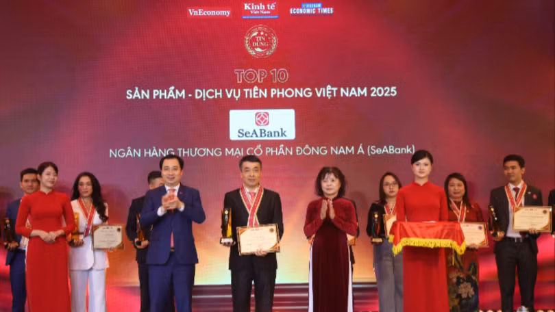 SeABank ghi dấu ấn trách nhiệm xã hội tại Vietnam ESG Awards và Tin Dùng Việt Nam 2025