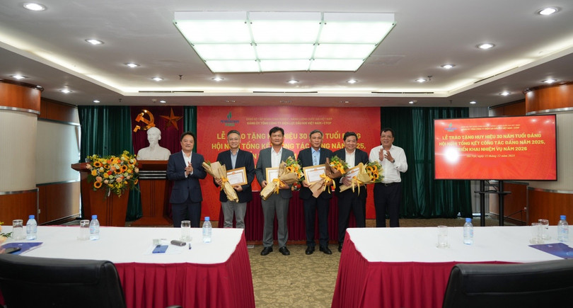 Các tập thể cấp ủy được xếp loại “Hoàn thành xuất sắc nhiệm vụ”