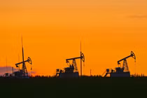 Hình ảnh cho thấy các giàn bơm dầu bên ngoài Almetyevsk thuộc Cộng hòa Tatarstan, Nga ngày 4/6/2023. Ảnh: Reuters.