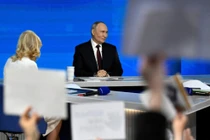 Tổng thống Nga Vladimir Putin tổ chức cuộc họp báo cuối năm thường niên tại Moscow, Nga, hôm 19/12. Ảnh: Reuters.