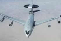 Máy bay AWACS E-3 Sentry của Không quân Mỹ. Ảnh: MW.