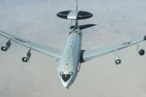 Máy bay AWACS E-3 Sentry của Không quân Mỹ. Ảnh: MW.