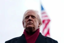 Tổng thống Mỹ Donald Trump trước lúc khởi hành đến Căn cứ Liên hợp Andrews ngày 22/11/2025. Ảnh: Reuters.