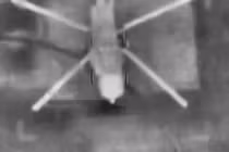 Ảnh chụp màn hình đoạn video về chiếc trực thăng gây tranh cãi được chia sẻ trên mạng. Ảnh: X.