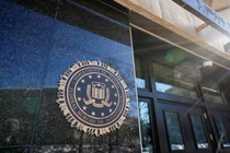 Hình ảnh cận cảnh tòa nhà FBI tại Washington, D.C., Mỹ ngày 1/2. Ảnh: Reuters.
